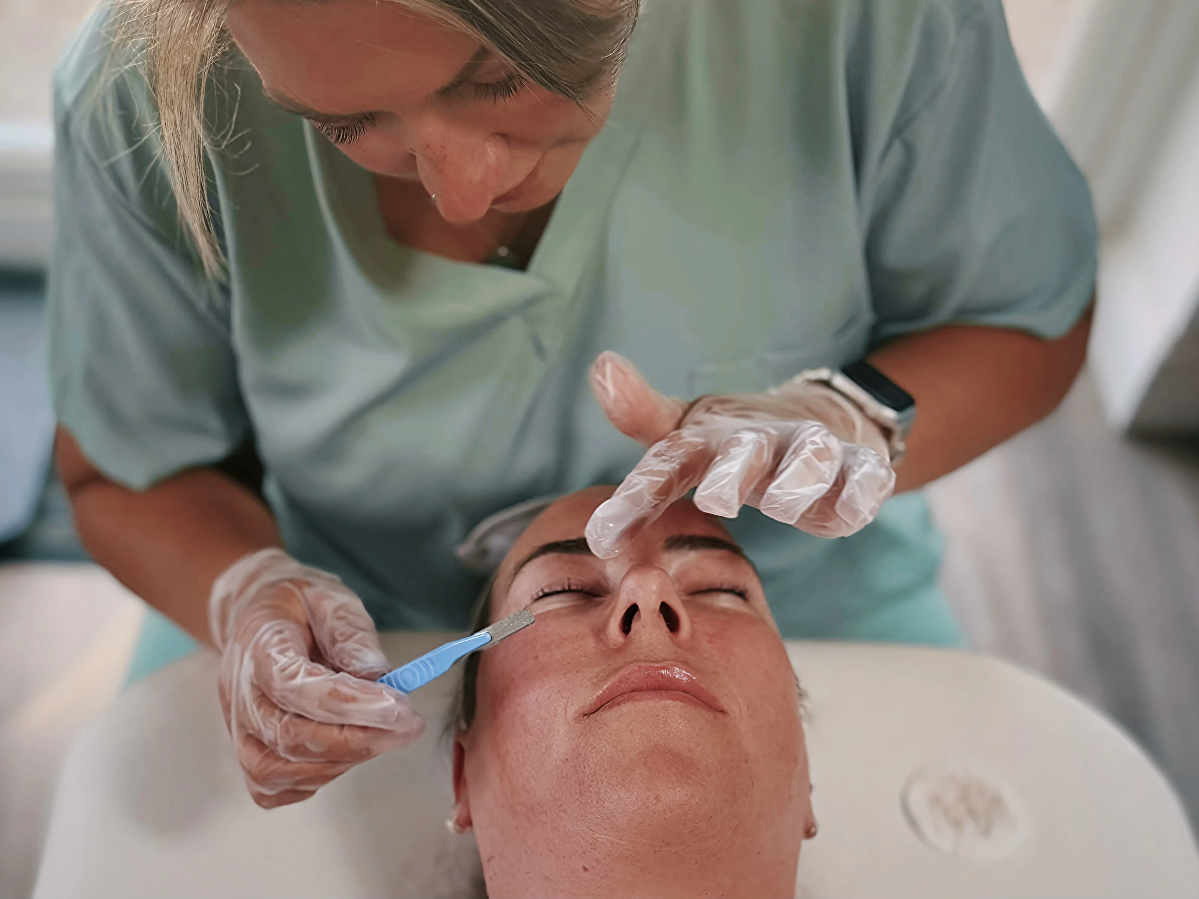 Dermaplaning